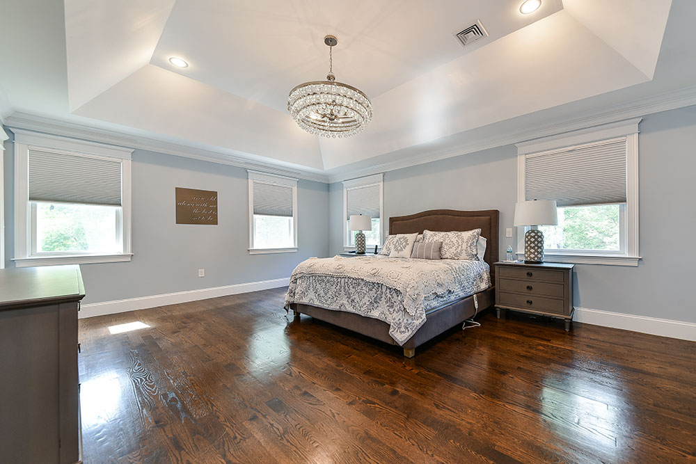 Master bedroom, detailed ceiling, NEWCOR Construction